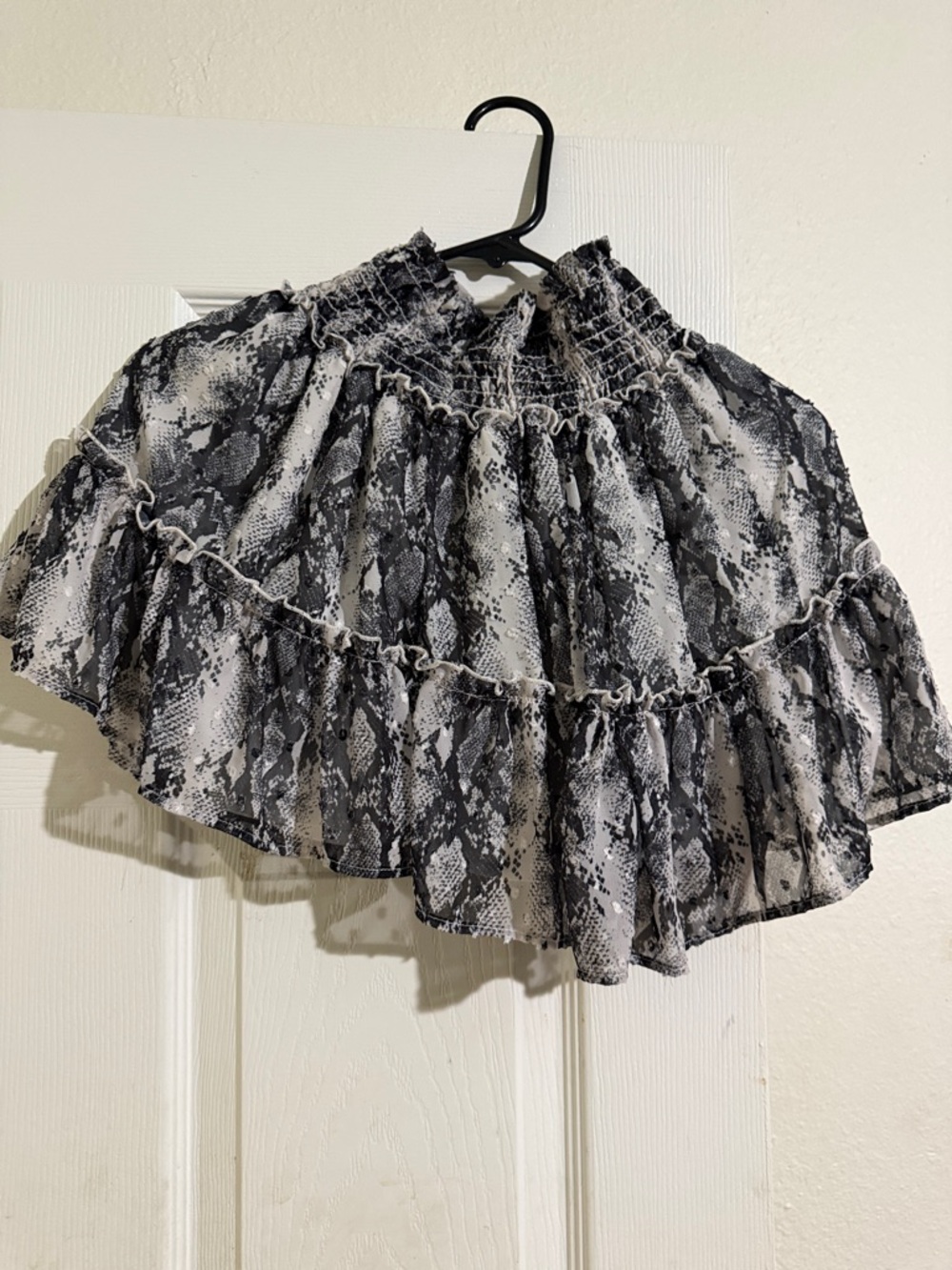 Smocked Waist Snake-Print Ruffle Mini Skirt - Black & White
